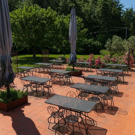 Locanda La Valle Castelnuovo Magra Exterior foto